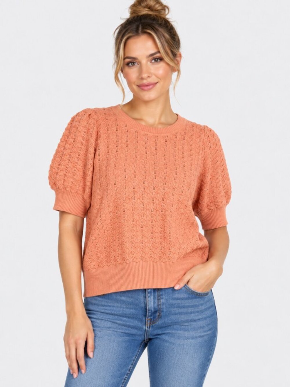 Liz Claiborne Women’s Medium Peach Knit Short Sleeve Sweater Textured Top